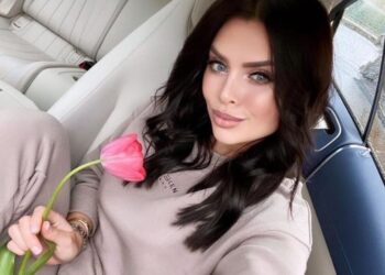 Хирург о повторной пластике груди Романец: «Вика сильно похудела, ей нужна была операция» |