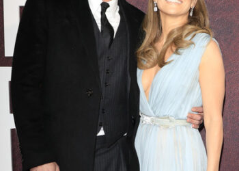 Кольцо за 10 миллионов, платье и тайная вечеринка. Подробности свадьбы Лопес и Аффлека |