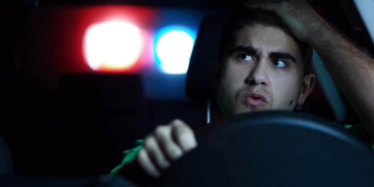 Конфискация автомобилей: нарушителей за вождение без прав теперь наказывают строже — АВТО НОВОСТИ