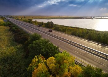 Маршрут к черноморским курортам: на платной трассе М-4 «Дон» продолжают строить новый мост — АВТО НОВОСТИ