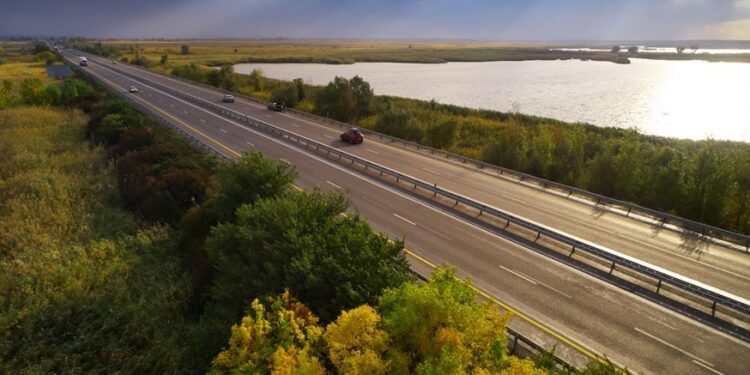 Маршрут к черноморским курортам: на платной трассе М-4 «Дон» продолжают строить новый мост — АВТО НОВОСТИ