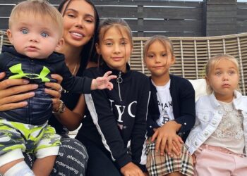 Пять знаков зодиака, которым не стоит медлить с рождением детей |