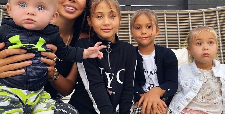 Пять знаков зодиака, которым не стоит медлить с рождением детей |