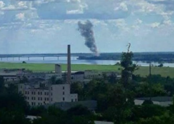 Под удар попал стратегический мост в Херсоне
