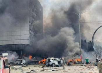 Ракетные удары по Виннице: количество жертв увеличилось до двенадцати человек, начался крупный пожар