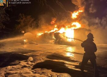 У порту в Одеській області вибухнули автоцистерни з пальним (ФОТО) — Новини Одеської області