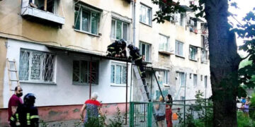 В Малиновском районе из окна выпал ребенок