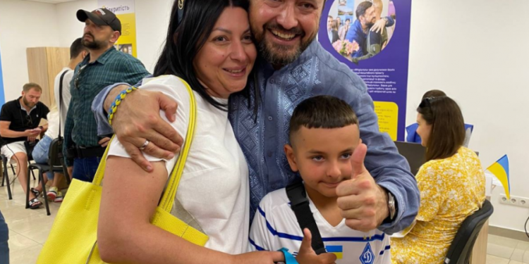 В Одессе открыли центр помощи переселенцам из Мариуполя