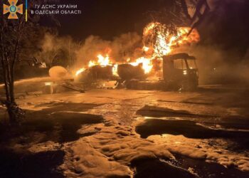 В порту Рені горіли цистерни з паливом (ФОТО, ВІДЕО) | Надзвичайні події в Одесі