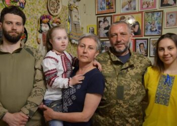 Волонтеры и воины ВСУ: как многодетная семья из Одессы встала на защиту страны