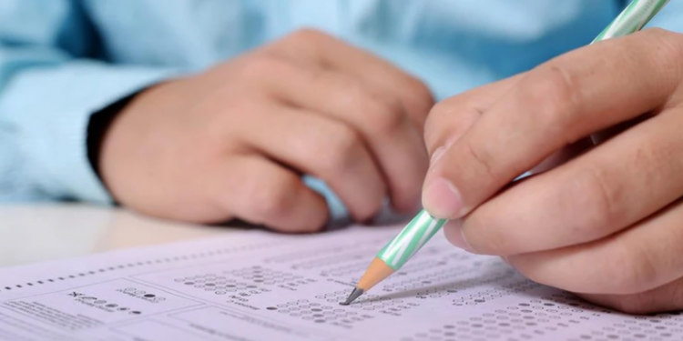 Вступительная кампания: началась регистрация на дополнительную сессию мультипредметного теста