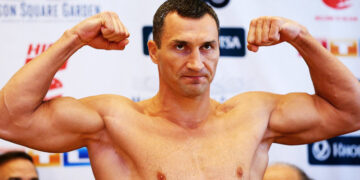 Кличко жестко отхватил от британского гиганта. Усик продолжает мстить за украинца