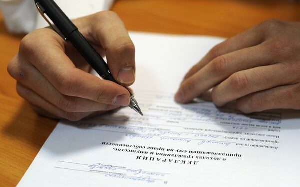 В Україні 11 чиновників задекларували особисті храми, каплиці і навіть монастир