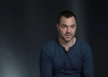 Береза высмеял Арестовича за «украденный гранатомет»