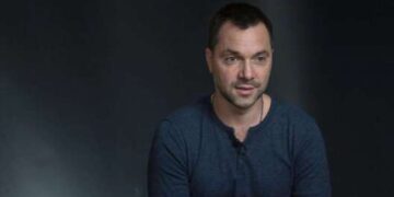 Береза высмеял Арестовича за «украденный гранатомет»