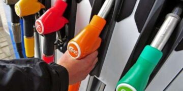 В Украине арестовали корпоративные права владельца крупной сети АЗС