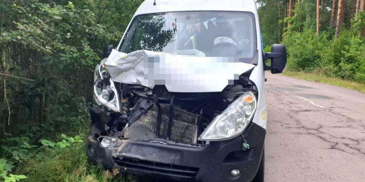 На Рівненщині внаслідок тарану бусика та «УАЗу» загинув пасажир останнього автомобіля | Кримінальні новини