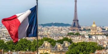 Во Франции число украинских беженцев перевалило за 100 тысяч