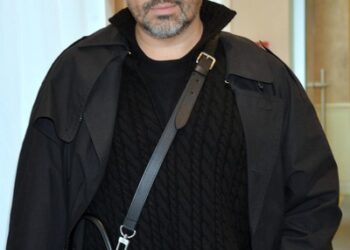 Александр Рогов о наряде Жасмин: «Похожа на хрюху из «Ну, погоди!» |