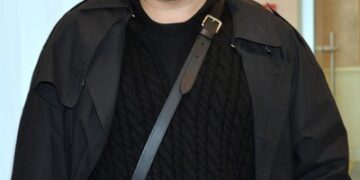 Александр Рогов о наряде Жасмин: «Похожа на хрюху из «Ну, погоди!» |