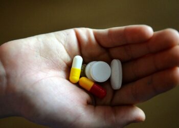 Минздрав запретил продажу и применение белорусских лекарств