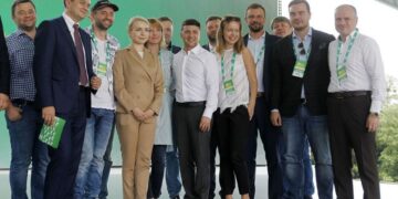 Фракція партії «Слуга народу» у новій Верховній Раді буде розділена на 15 груп