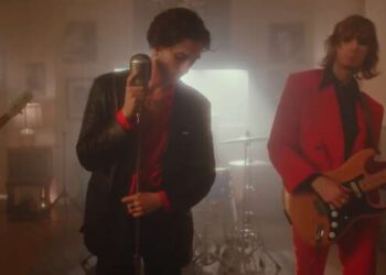 Глэм-рок 1970-х: Måneskin выпустили клип на песню из фильма «Элвис»