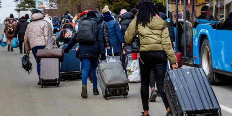 ЛОВА подбала про перевезення 157 тисяч переселенців по області та за кордон – Новини Львова та області