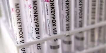 США увеличат запасы вакцин против обезьяньей оспы