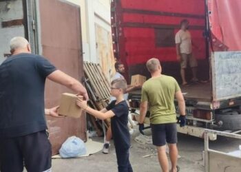 Черкаські спортсмени допомогли розвантажити 20 тонн гуманітарної допомоги