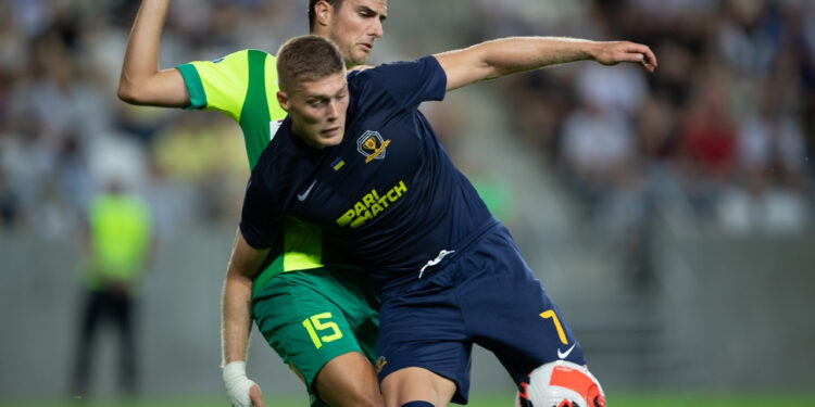 «Днепр-1» проиграл АЕКу в плей-офф раунде квалификации Лиги Европы (18 августа 2022 г.) — Новости футбола