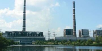 Под обстрел попала Запорожская ТЭС в Энергодаре: один человек погиб