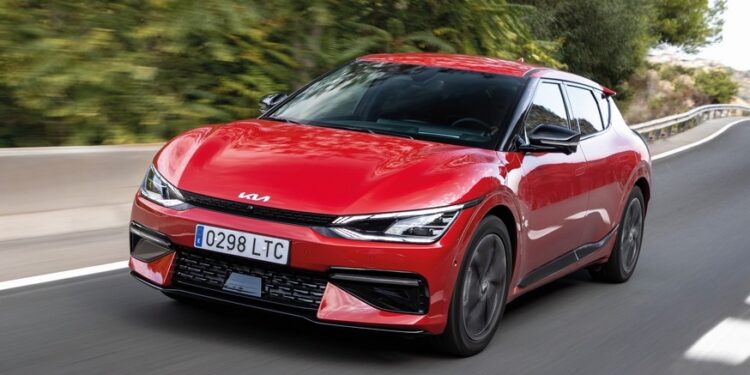 Электрический кроссовер Kia EV6 сертифицирован в России в двух версиях — АВТО НОВОСТИ
