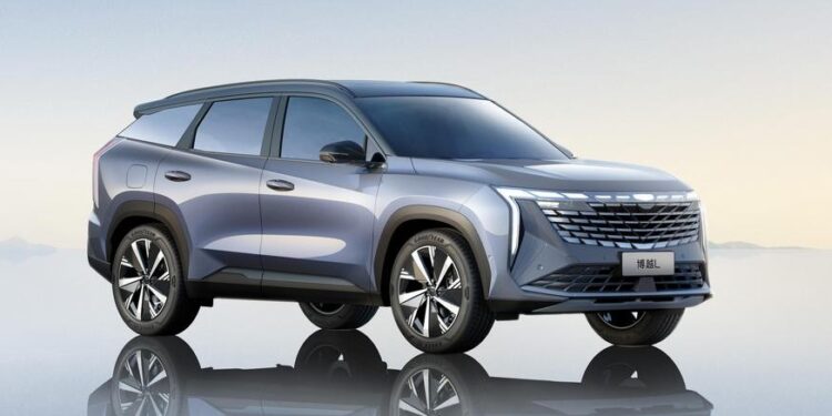 Geely Atlas перешёл в новое поколение: платформа Volvo и планшет круче, чем у Весты — АВТО НОВОСТИ