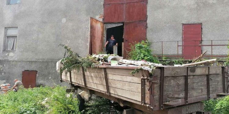 Комунальники продовжують наводити лад в старостинських округах Арцизької громади