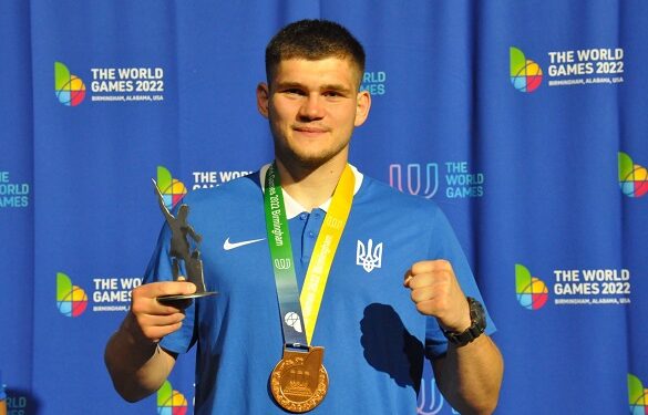 Кращим спортсменом липня на Черкащині став кікбоксер