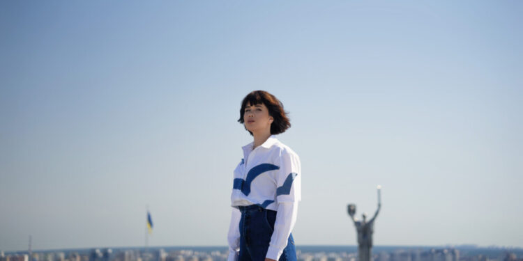 Lida Lee і понад 40 зірок записали пісню до Дня Незалежності України |