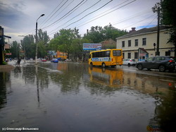 Повінь в Одесі після зливи (ФОТО, ВІДЕО)