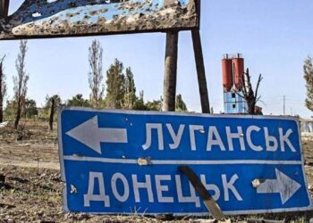 Российские оккупанты заманивают на псевдореферендум едой и стройматериалами