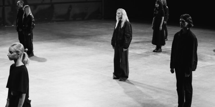 ROXOLANA переспівала гіт Кузьми Скрябіна «Люди, як кораблі» |