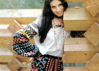 Софія Ротару святкує 75-річчя: архівні фото молодої співачки |