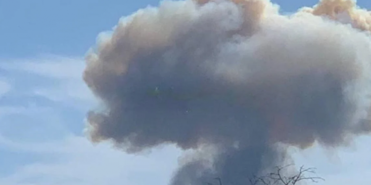 У Бахчисараї та Євпаторії пролунали вибухи