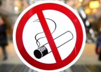 Удар по курцях: забороняється куріння пристроїв для нагрівання тютюну у громадських місцях разом із звичайними, електронними сигаретами та кальянами