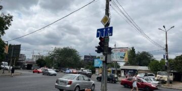В Одесі оновлюють дорожну розмітку та встановлюють знаки | Надзвичайні події Одесса та область