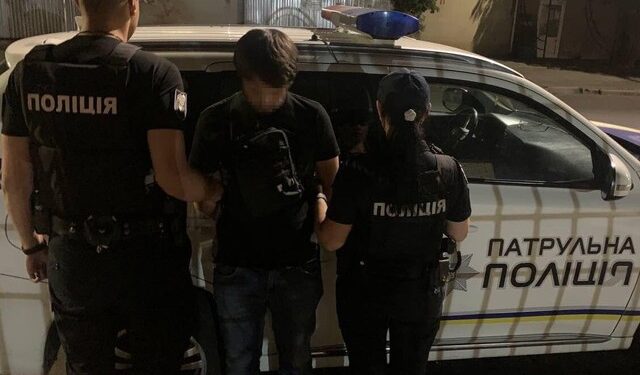 В Одесі затримали порушника комендантської години, який спілкувався з росіянами | Надзвичайні події в Одесі