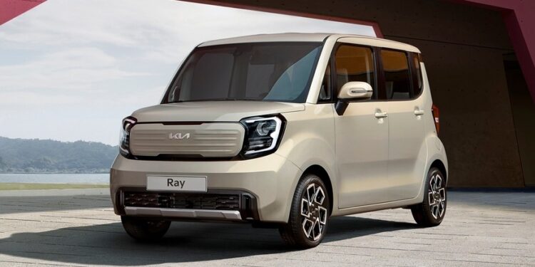 Вэн Kia Ray за 625 000 рублей похорошел, но сохранил скучный салон — АВТО НОВОСТИ