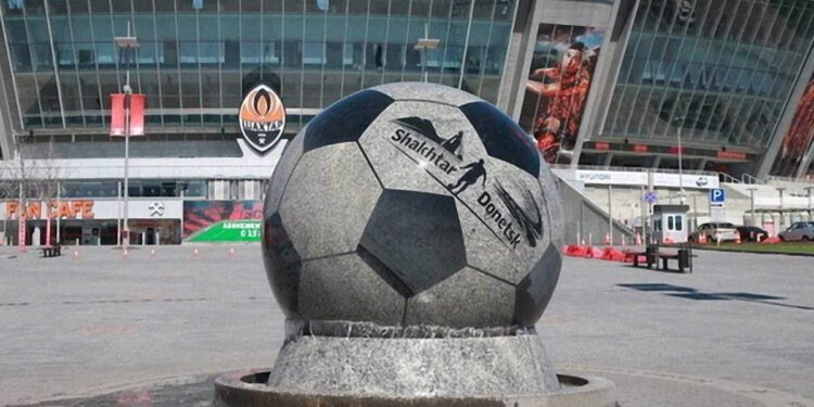 Представитель «Шахтера»: «Памятник мячу находится на своем месте и ждет возвращения «Шахтера» в украинский Донецк» (12 сентября 2022 г.) — Новости футбола