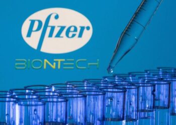 Универсальная вакцина от COVID: в Pfizer/BioNTech заявили о начале испытаний