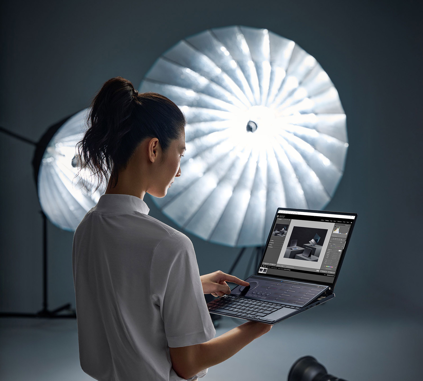 ASUS Zenbook Pro 14 Duo OLED: компактний двохекранний ноутбук вже у продажу