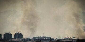 Загрязнение приводит к 10% случаев рака в Европе — отчет